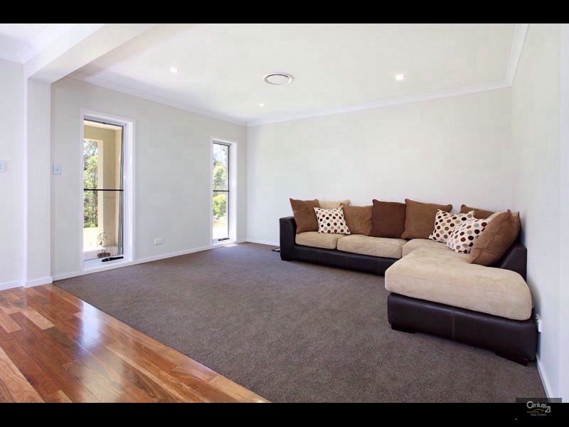 21 Hendos Place, Moggill QLD 4070