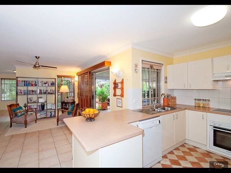 14/60 Gubberley Street, Kenmore QLD 4069