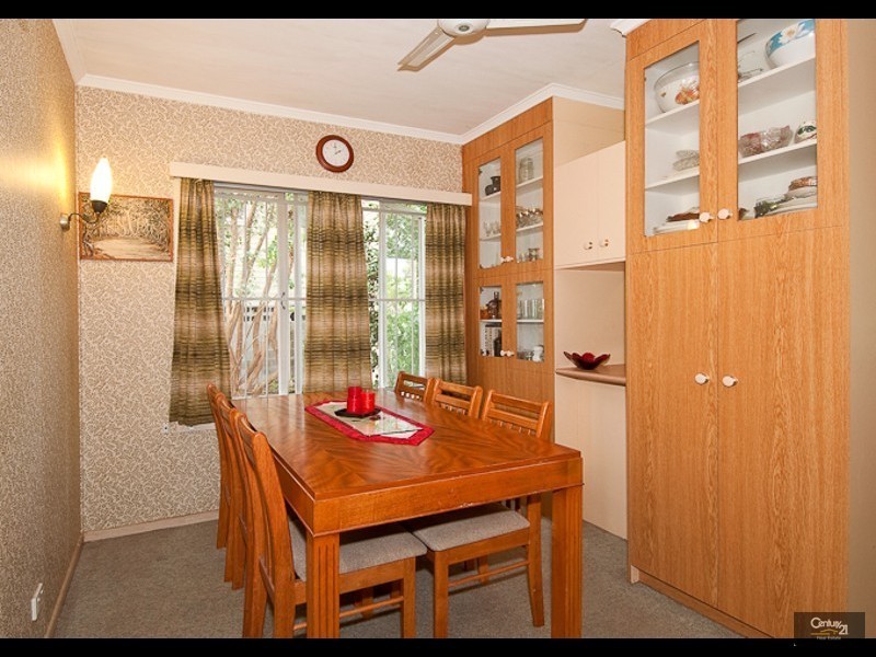 38 Currong Street, Kenmore QLD 4069