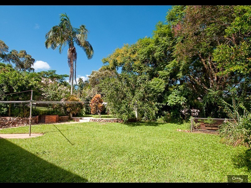 38 Currong Street, Kenmore QLD 4069