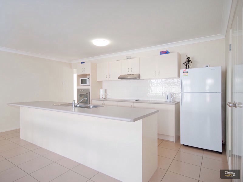 11 Eucalypt Place, Anstead QLD 4070