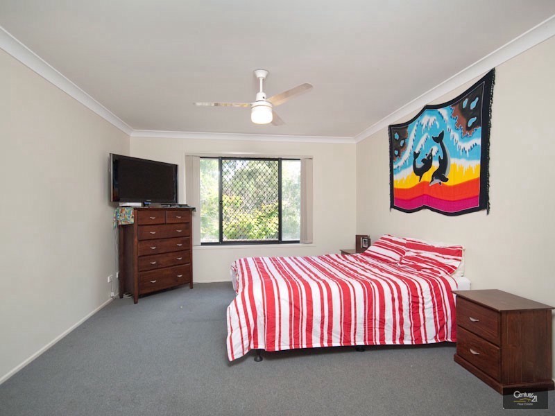 11 Eucalypt Place, Anstead QLD 4070