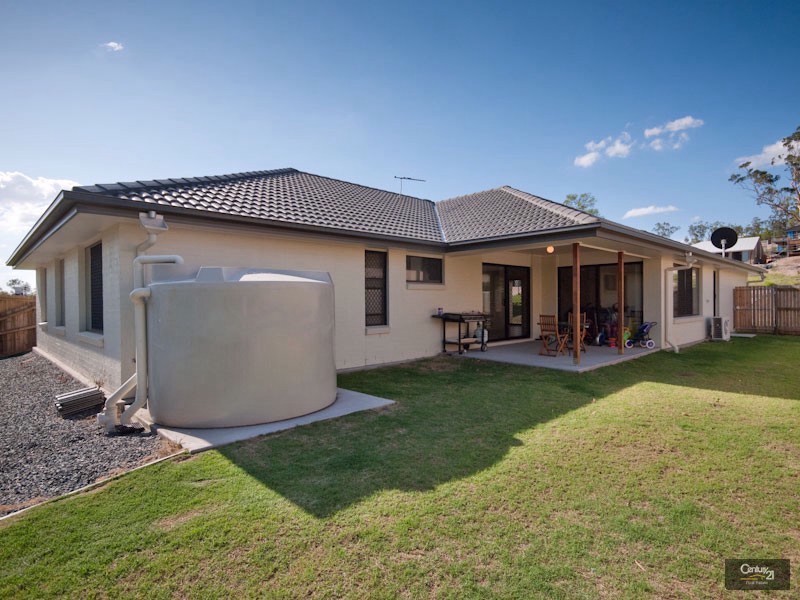 11 Eucalypt Place, Anstead QLD 4070