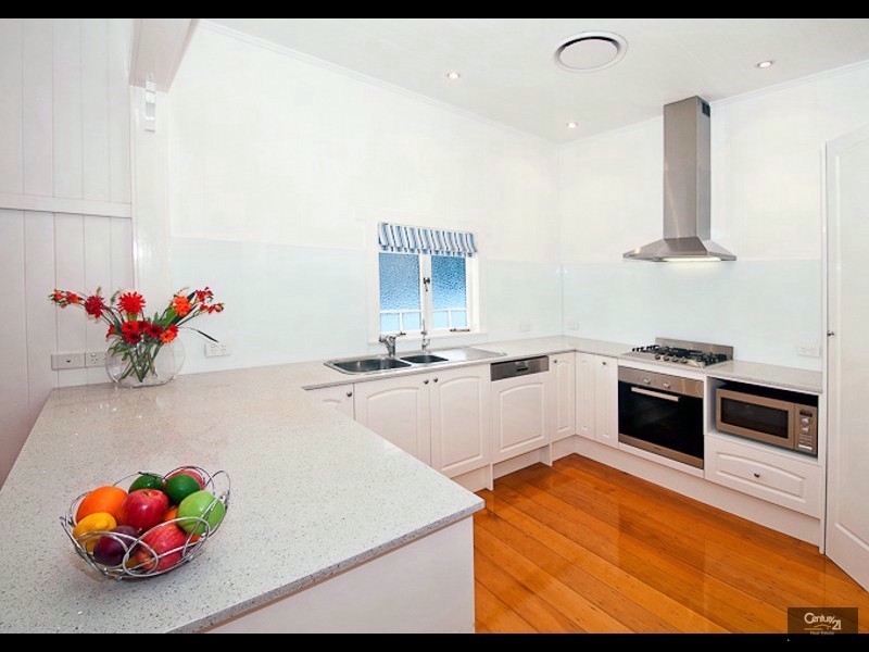 34 Ward Street, Indooroopilly QLD 4068