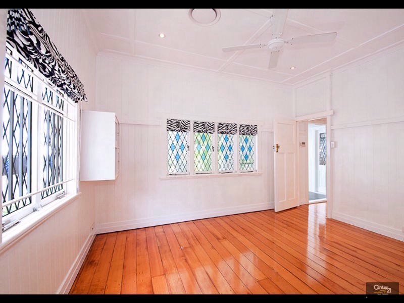 34 Ward Street, Indooroopilly QLD 4068