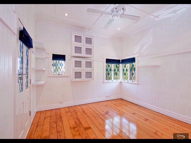 34 Ward Street, Indooroopilly QLD 4068