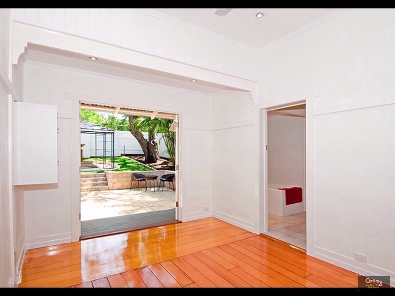 34 Ward Street, Indooroopilly QLD 4068