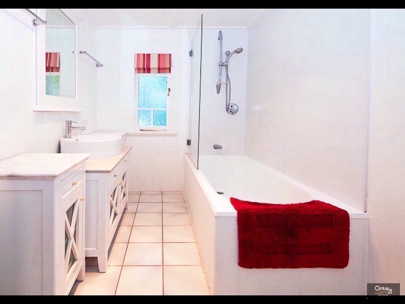 34 Ward Street, Indooroopilly QLD 4068