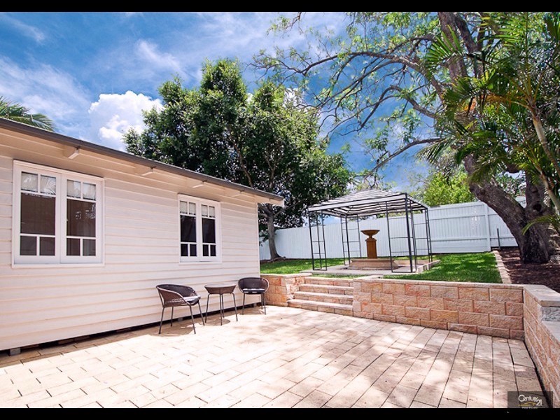 34 Ward Street, Indooroopilly QLD 4068