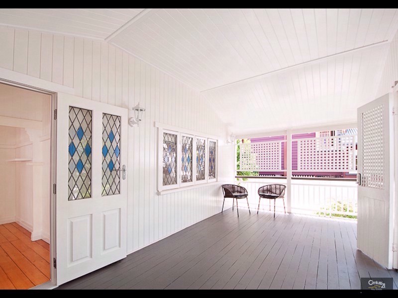 34 Ward Street, Indooroopilly QLD 4068