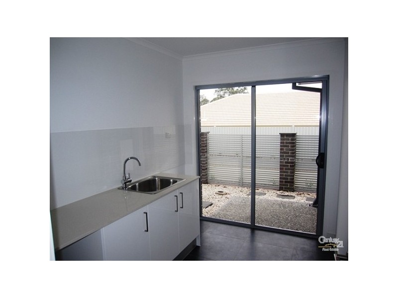 2 Joseph Avenue, Moggill QLD 4070