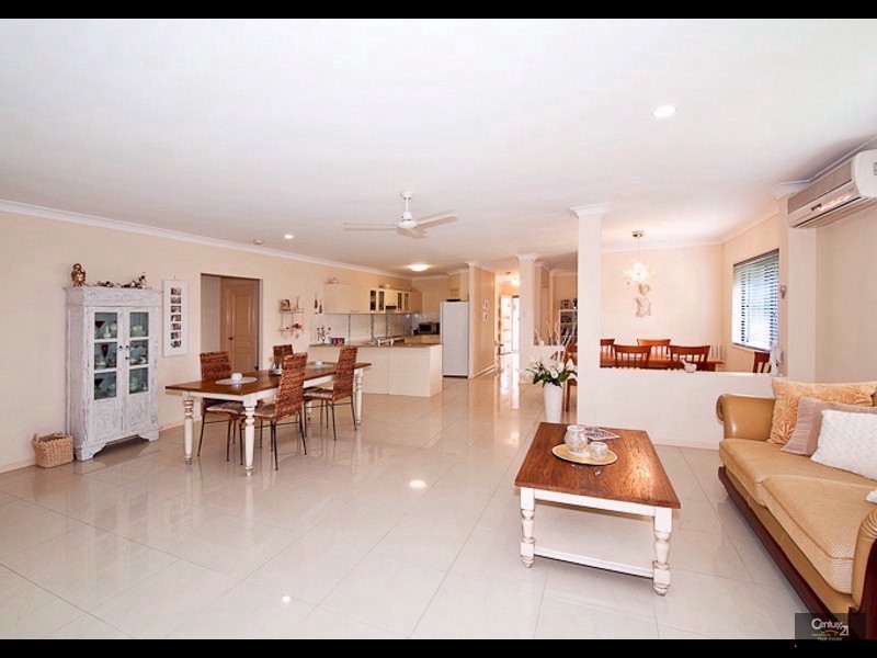 13 Stanaway Place, Bellbowrie QLD 4070