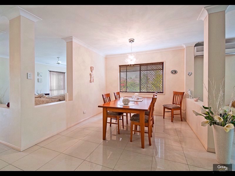 13 Stanaway Place, Bellbowrie QLD 4070