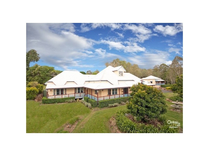 10 Upper Brookfield Road, Brookfield QLD 4069
