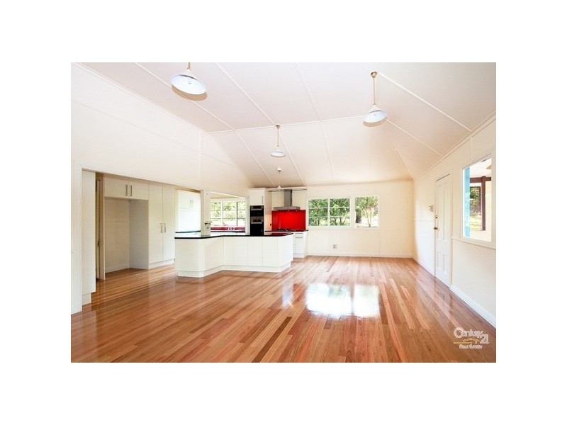 10 Upper Brookfield Road, Brookfield QLD 4069