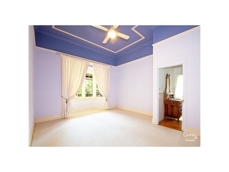 10 Upper Brookfield Road, Brookfield QLD 4069
