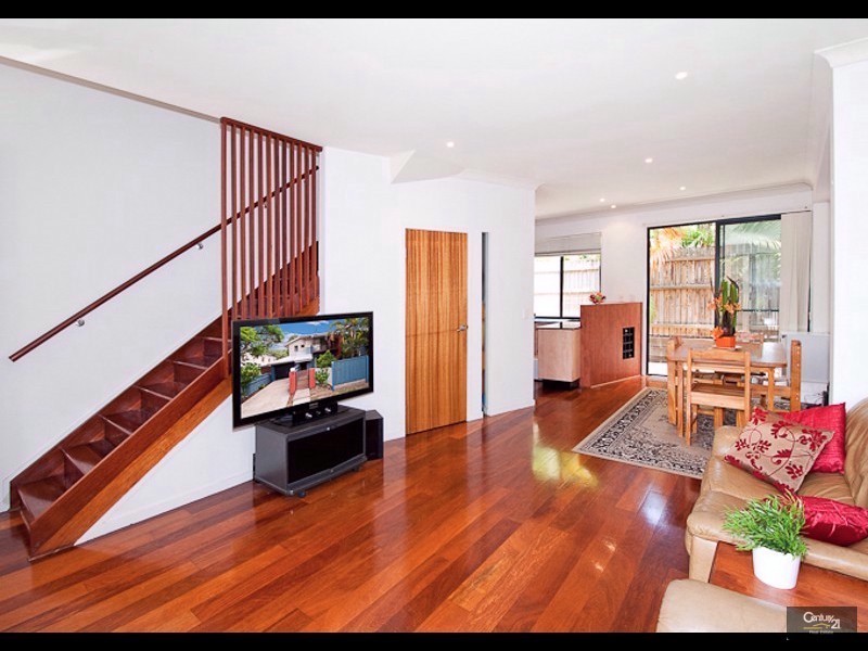 28 Norman Street, Taringa QLD 4068