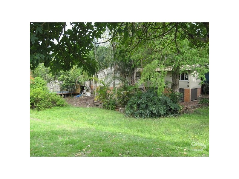 5 Bingham Street, Kenmore QLD 4069