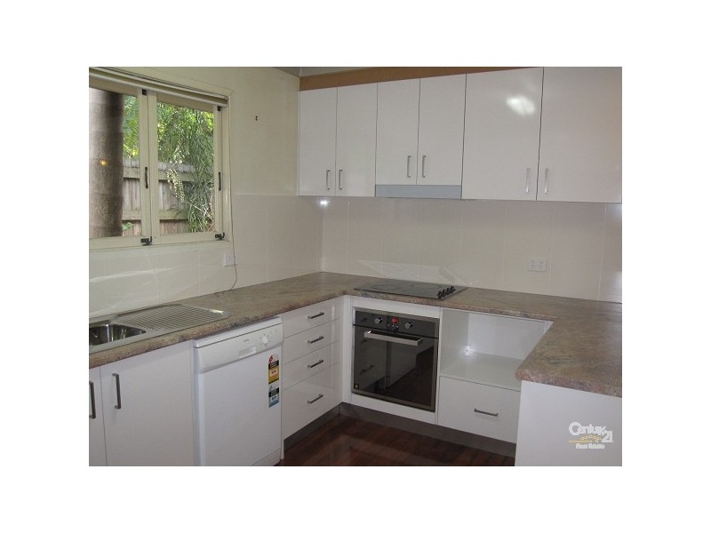5 Bingham Street, Kenmore QLD 4069