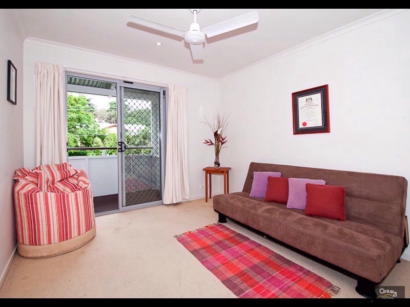 2/87 Sherwood Road, Toowong QLD 4066