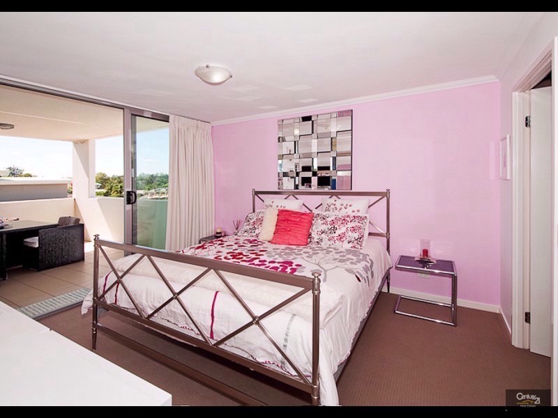 24/24 Allwood Street, Indooroopilly QLD 4068