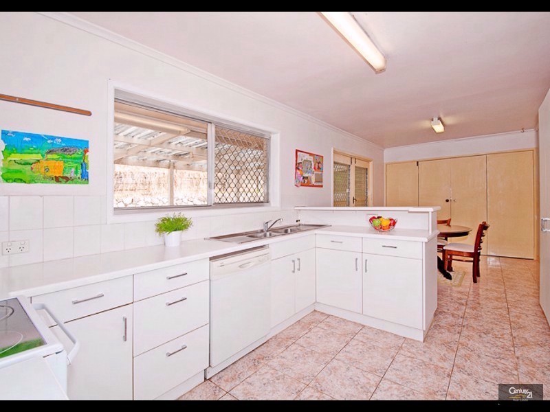 81 Kersley Road, Kenmore QLD 4069