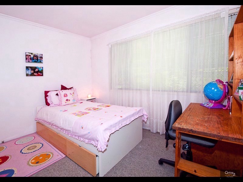 81 Kersley Road, Kenmore QLD 4069