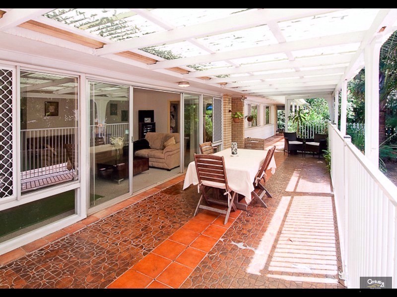 81 Kersley Road, Kenmore QLD 4069