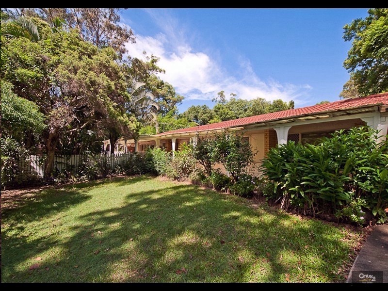 81 Kersley Road, Kenmore QLD 4069