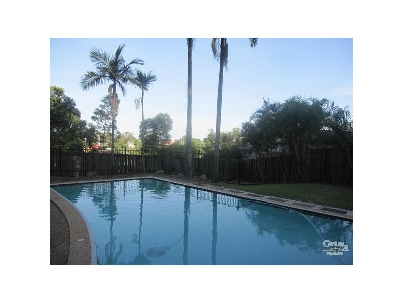 10 Cedarleigh Road, Kenmore QLD 4069