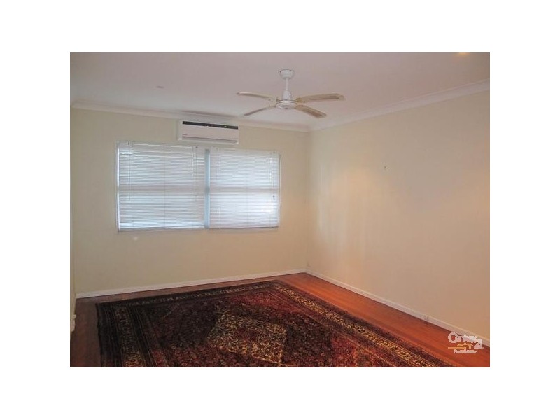 10 Cedarleigh Road, Kenmore QLD 4069