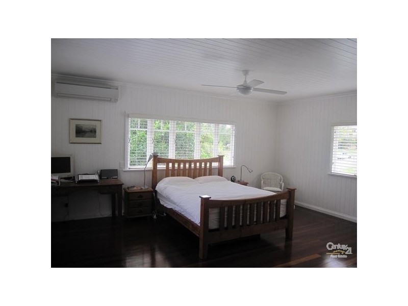 35 Moorak Street, Taringa QLD 4068