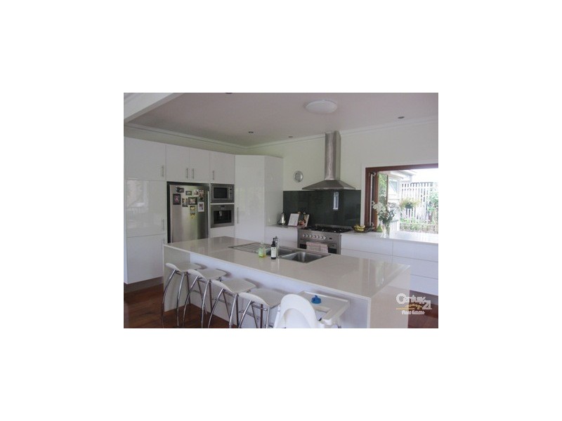 35 Moorak Street, Taringa QLD 4068