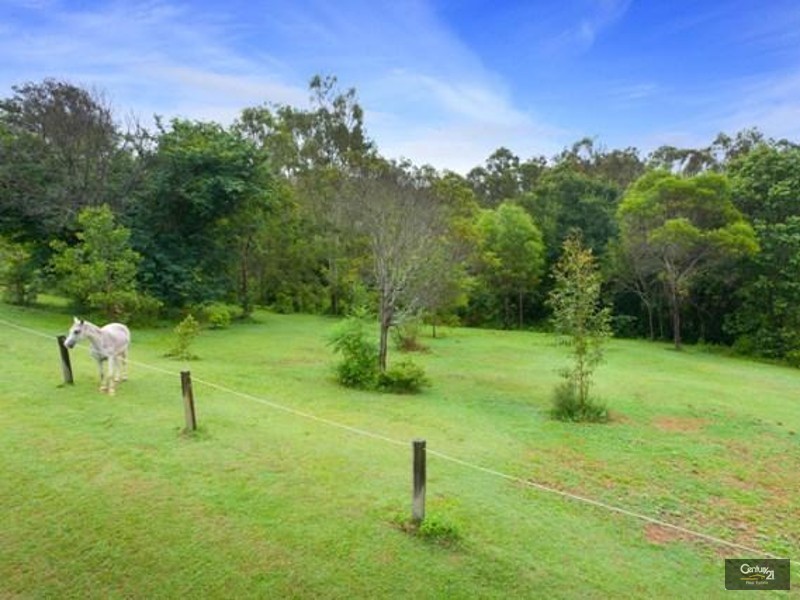 9 Parkwood Place, Anstead QLD 4070