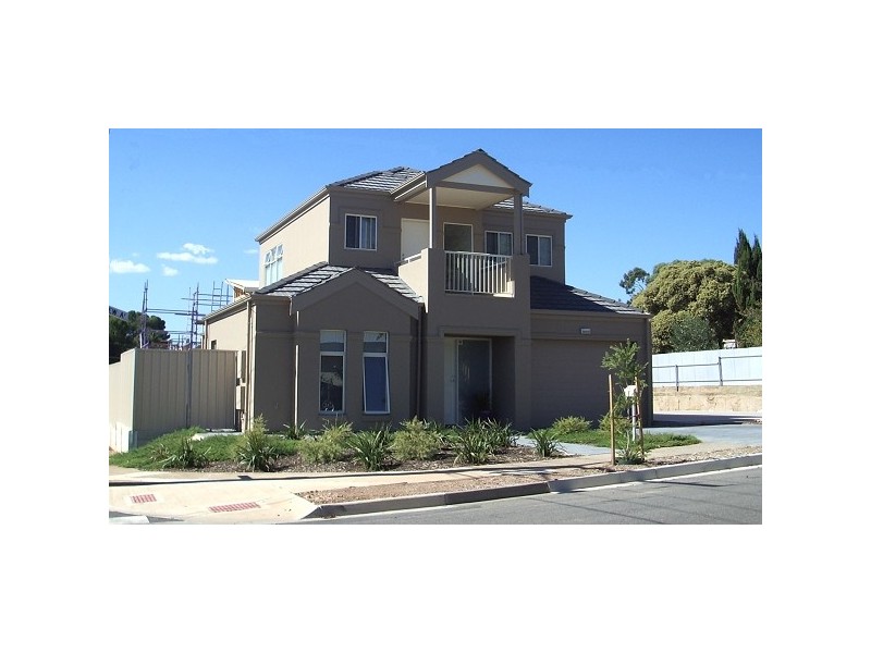 8b Seaview Avenue, Kingston Park SA 5049