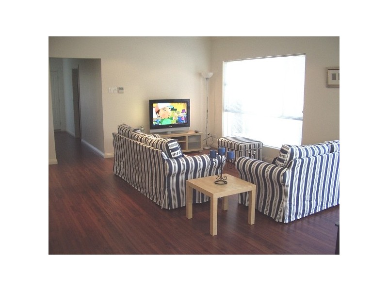 8b Seaview Avenue, Kingston Park SA 5049