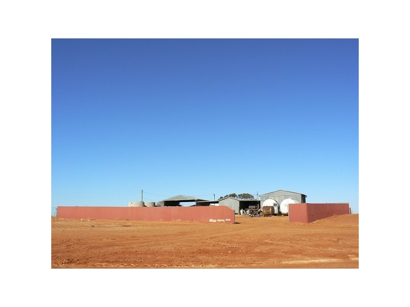 20/21/22 Government Road, Andamooka SA 5722