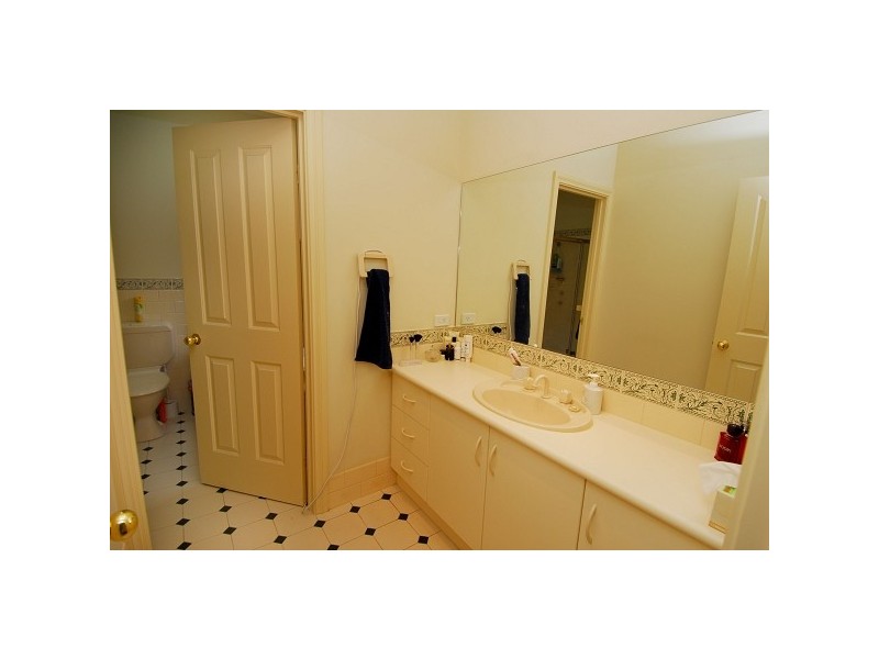 8 Syme Avenue, Seacombe Gardens SA 5047