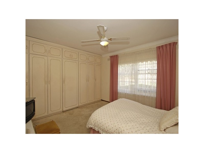 7 Davey Crescent, Seaview Downs SA 5049