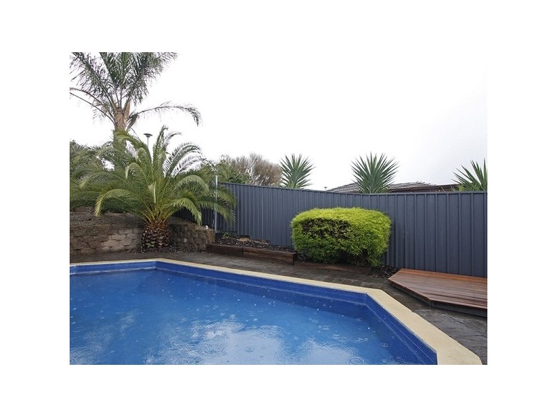 3 Doulton Drive, Trott Park SA 5158