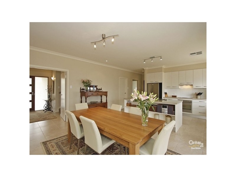 34 Myrtle Road, Seacliff SA 5049