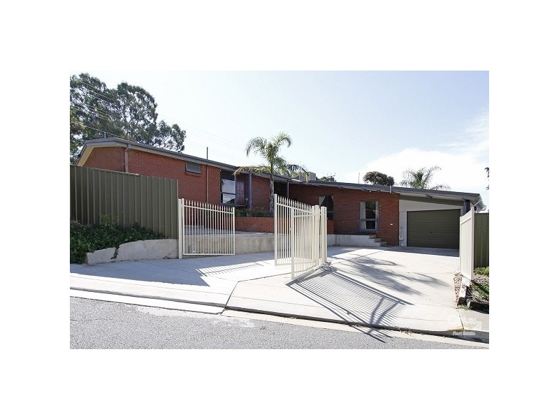 18 Karoona Crescent, Seacombe Heights SA 5047