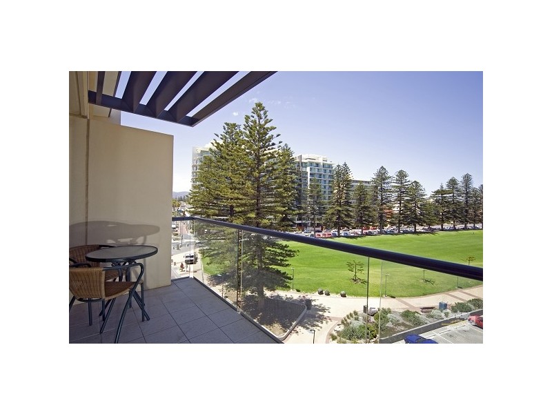 24/3 Chappell Drive, Glenelg SA 5045