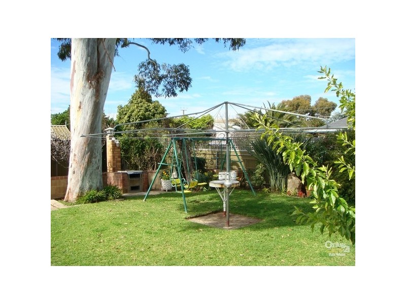 1 Cairns Avenue, Warradale SA 5046