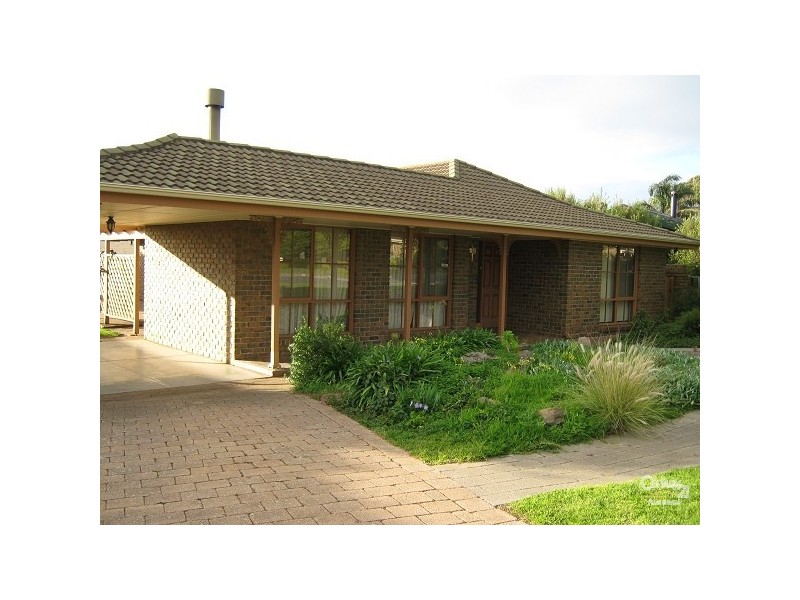 42 Neeangarra Crescent, Hallett Cove SA 5158