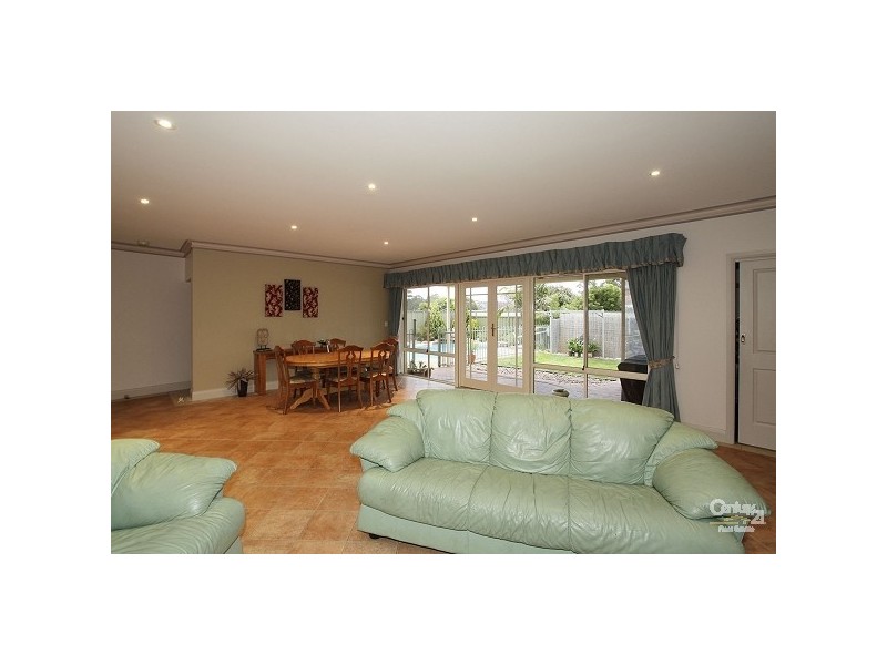 16 Norfolk Road, Marion SA 5043