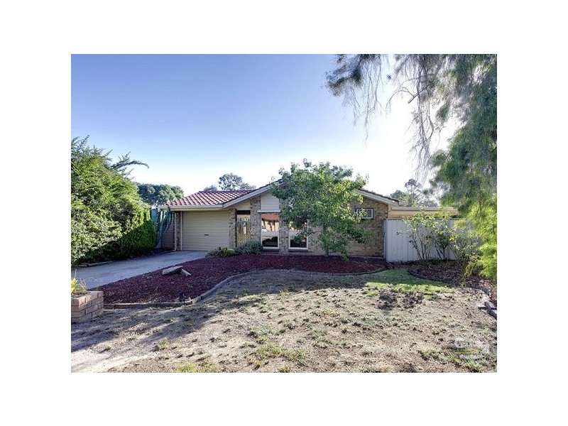 18 Rogers Crescent, Paralowie SA 5108