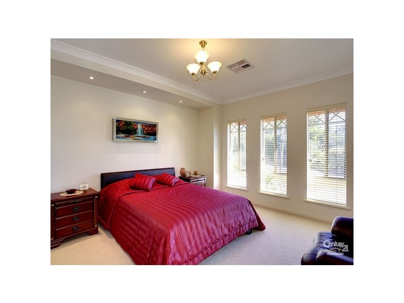 5 Moredun Street, Tennyson SA 5022