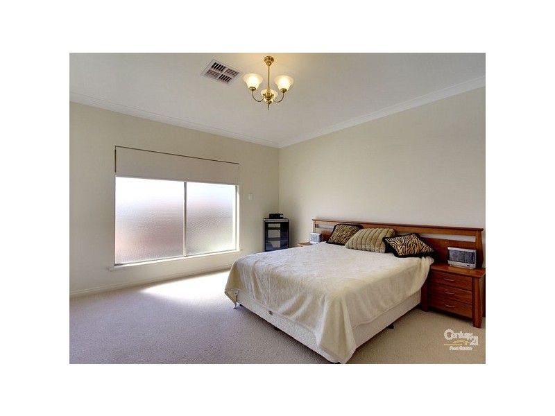 5 Moredun Street, Tennyson SA 5022