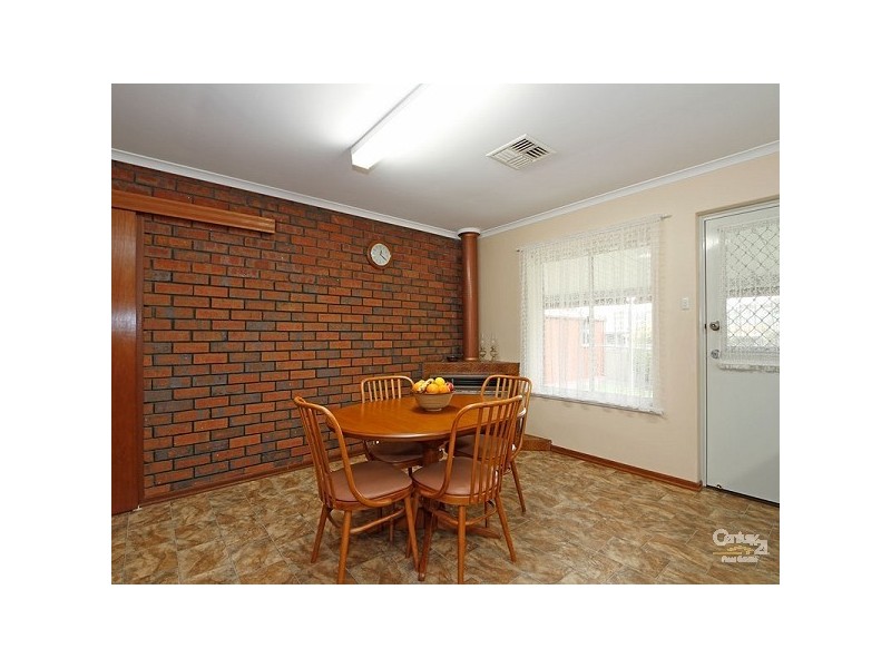 8 Vaucluse Crescent, Bellevue Heights SA 5050